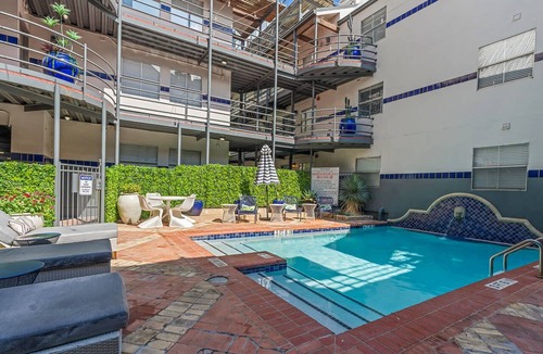 Waller Creek District Apartment | Spacious 3BR Retreat in Austin Pool Access