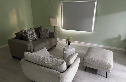 New Iberia House | Spacious 4-bedroom house in superb New Iberia location with AC