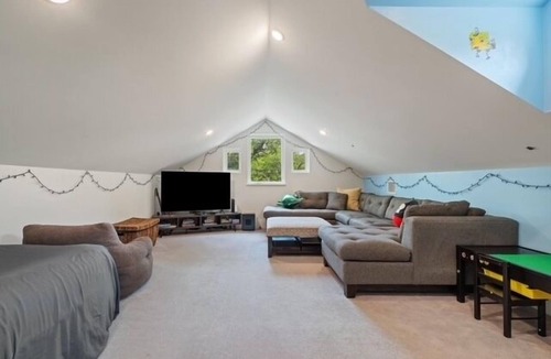 Tarrytown House | Spacious 4 bedroom Home in Most Desirable Austin Neighborhood