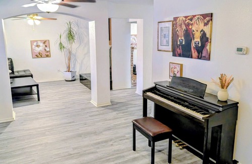 Corinth House | Spacious 4BR Home w/Private Pool, Workspace & Sleeps 14