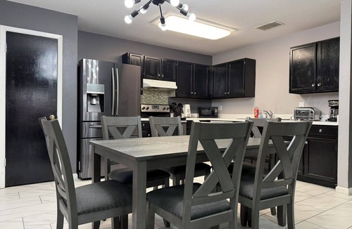 Wetmore House | Spacious 4BR Longwood Home Near Bulverde, 1604 & 281 with 2 Baths