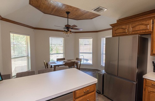 Keller House | Spacious 4BR w/Pool, Ping Pong & Hoops | Sleeps 8 | ~30 Min to AT&T Stadium World Cup