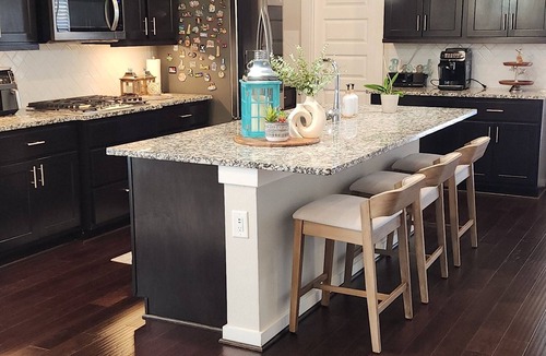 Katy House | Spacious 5-bedroom and 3-bathroom house in pleasant Katy.