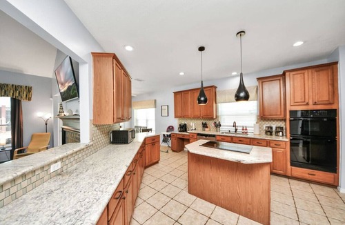Pinehurst Of Atascocita House | Spacious 7BR Oasis w/Heated Pool, Spa & Game Room