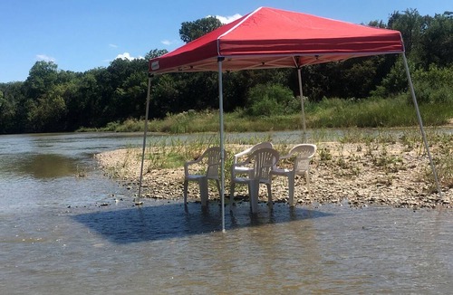 Dennis House | Spacious Cottage Rental for Group Getaway on Ranch near Dallas, Texas