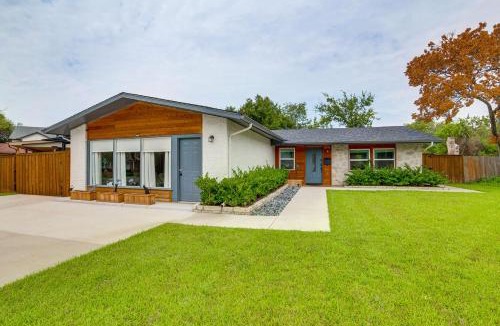 Original Town House | Spacious Family Home, 5 Mi to Galleria Dallas!