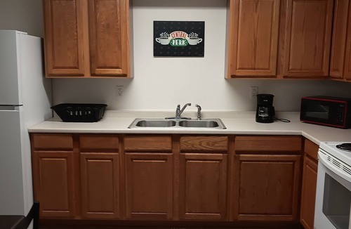 New Iberia Apartment | Spacious Furnished 2 Bedrooms, 1 Bathroom Apartment! Your Home Away from Home