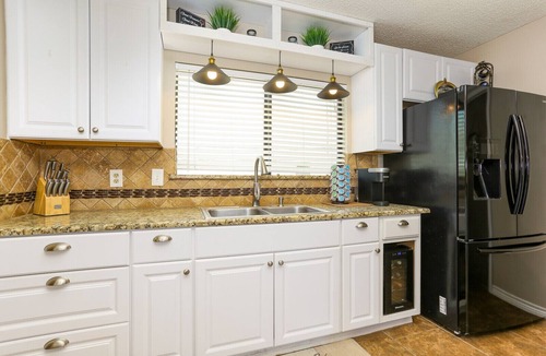 Heritage House | Spacious Home with Pool Sleeps 10 Near Lackland BMT Graduation Family Friendly
