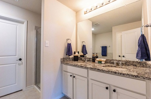 San Antonio House | Spacious house in San Antonio with dedicated office space near Sea World