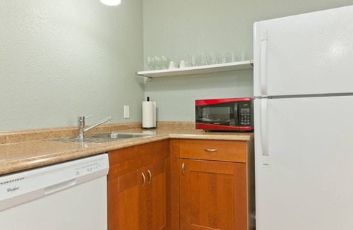 Hyde Park House | Spacious Hyde Park Guest House