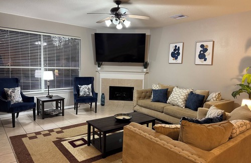 Louetta House | Spacious Mid Term Family Home In SPRING with Heated pool & Hot Tub.