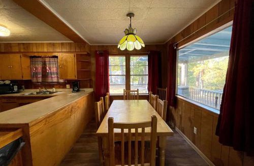 Zwolle House | Spacious Waterfront Cabin with Stocked Pond Views & Resort Amenities near Zwolle, Louisiana