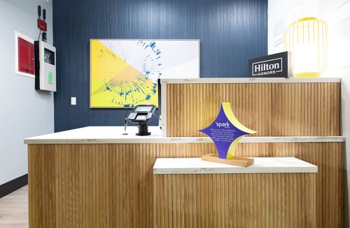 Lafayette Hotel | Spark by Hilton Lafayette South