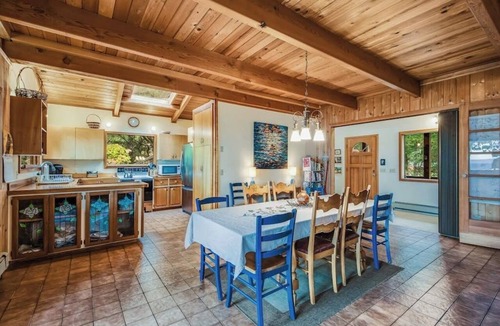 Orcas Cabin | Spectacular Waterfront Cabin in Eastsound with Private Deck and Mountain Views