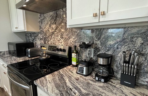 Buras-Triumph House | Sportsman’s 3BR Mobile Home w/ Ample Parking for Boats