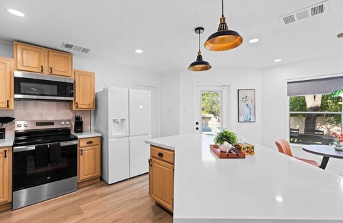 Wetmore House | Spurs Game Room, Resort Pool, Centrally located