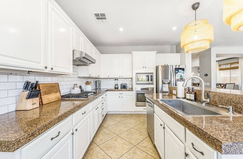 Terra Lago House | Stagecoach~Huge Gameroom~Saltwater Pool & Spa~4K2Q~Free Early Check-in!