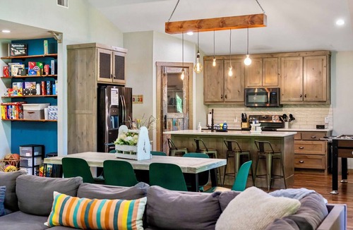 Mineola House | Stargazer Waterfront Luxe Retreat ✨Sand Beach 🎣Awesome Fishing🔥Campfires🛶Kayaks