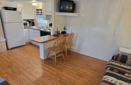 West Tawakoni Cabin | Stateroom - Two bedroom cabin right on the water!