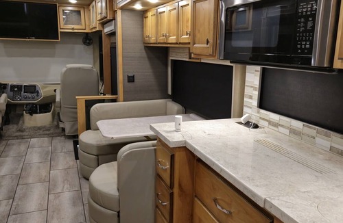 Parker County RV Rental | Stationary RV Oasis near Aledo-Fort Worth | Luxury - Tent