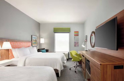 Houston Hotel | Stay at Ease in a Modern Room | Indoor Pool + Bfast | AMC Spring 10 - 3.1 miles