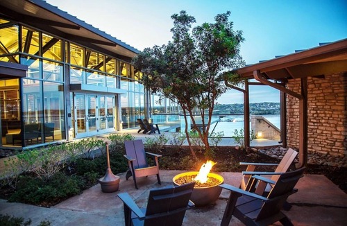 Lakeway Hotel | Stay In Indulgence! Outdoor Pool, Close to Hills Country Club