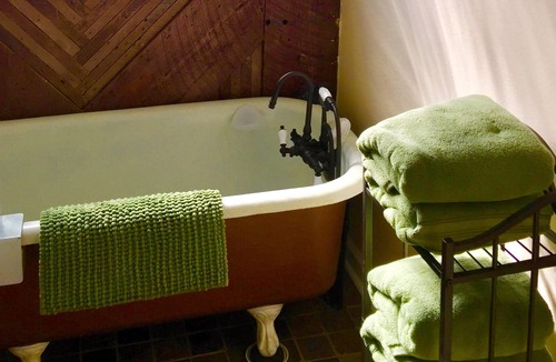 Algiers Point House | Stay steps from the French Quarter at Art House, nestled in lovely Algiers Point