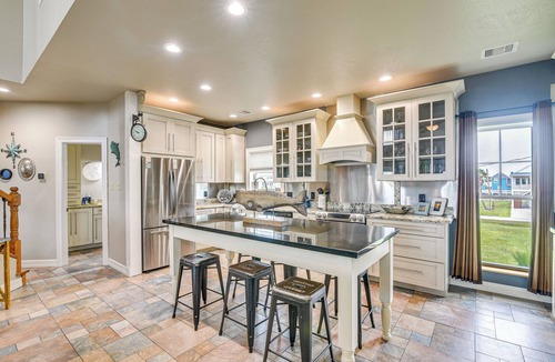 San Luis House | Steps from Gulf: Freeport Home w/Water Views