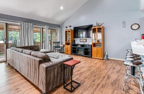 Cape Royale House | Steps to Marina: Coldspring Retreat w/Lake View
