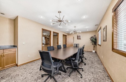 Stony Plain Hotel | Stony Plain Inn & Suites