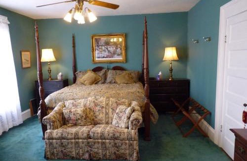 Hyde Park Bed & Breakfast | Strickland Arms Bed and Breakfast