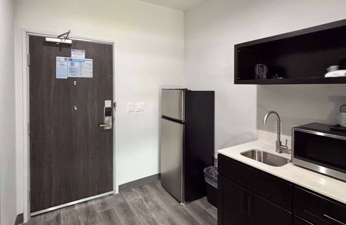 White Rock Hills Hotel | Studio 6 Dallas, TX – Fair Park