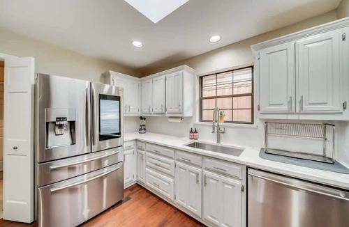Far North Dallas House | Stunning Gables House, Basketball Court