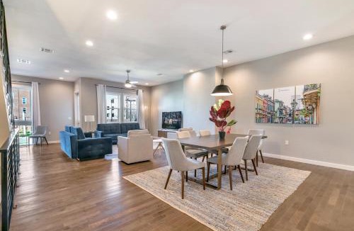 Mid-City House | Stunning Villas with Modern & Open Layout