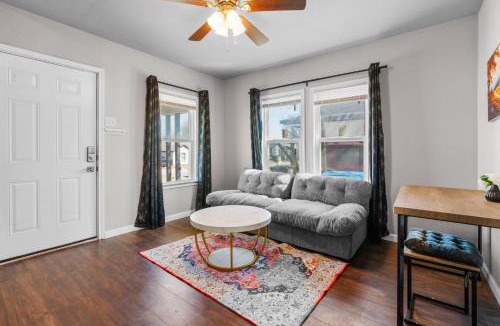 Fort Worth House | Stylish 1-Bedroom Retreat in Fort Worth