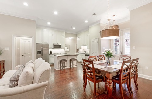 South Baton Rouge House | Stylish 4 bedroom home in the heart of Baton Rouge