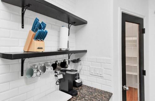 Rosenberg House | Stylish 4 Bedroom home in Richmond Houston Area