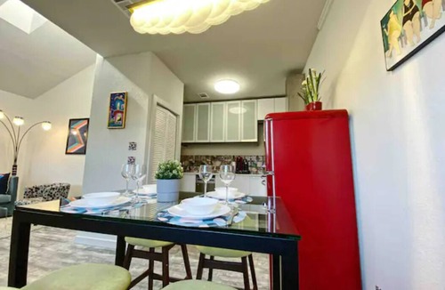 Lower Greenville Condo | *Stylish Condo 2 Min from Lower Greenville*
