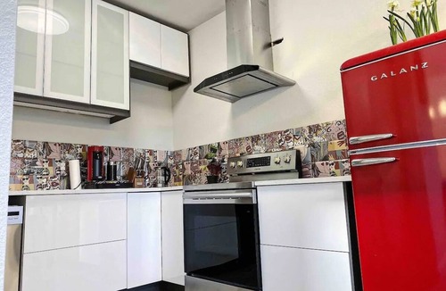 Lower Greenville Condo | *Stylish Condo 2 Min from Lower Greenville*