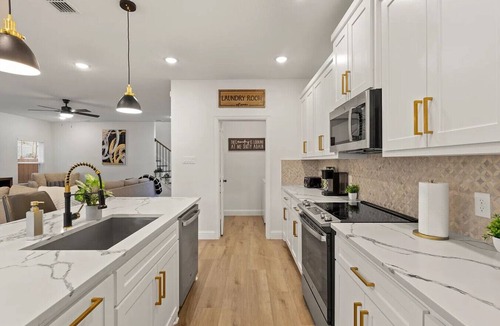 West Dallas House | Stylish Dallas home minutes from Trinity Groves