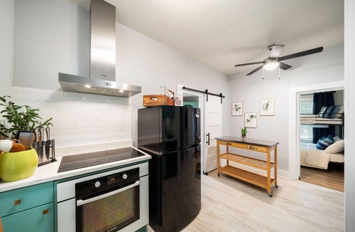 Government Hill Cottage | Stylish San Antonio Home by downtown, airport, Pearl District, Alamodome