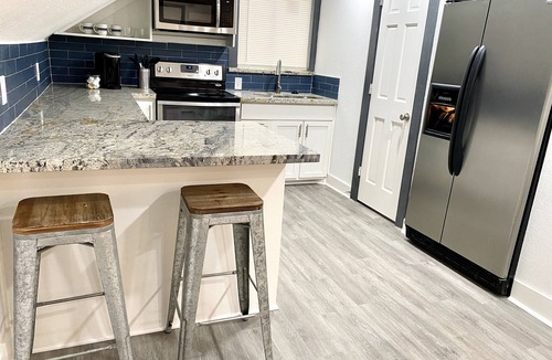 Greater East End Apartment | Stylish Studio with personal Entrance