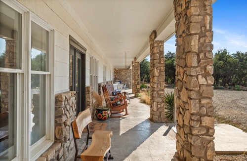 Graham House | Subterranean Home-meaning built on side of a hill