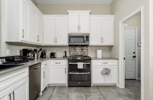 Far North Dallas House | Suburban Retreat Central to Dallas, Plano & Frisco