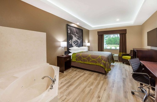 Kingwood Hotel | Super 8 by Wyndham Kingwood Houston North
