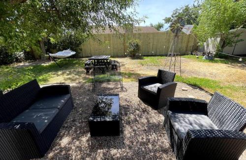 Brushy Creek House | Super Comfy Home with Hot Tub!