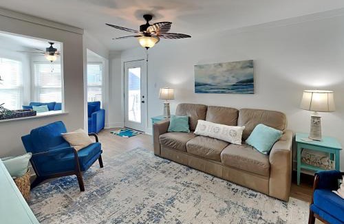 Kingsville Apartment | Surf Station
