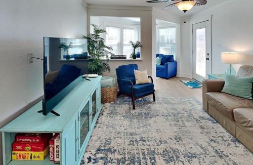 Kingsville Apartment | Surf Station