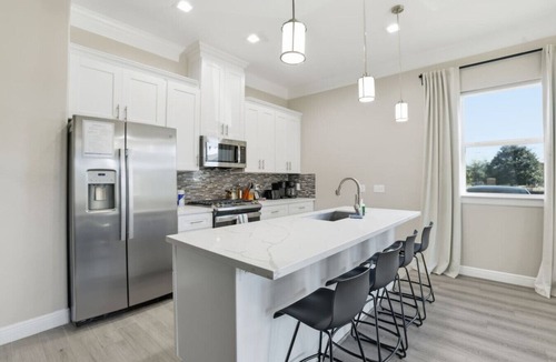 Greater Fondren Southwest House | SW Houston 2BR | Two Kings, Desks, Fenced Yard