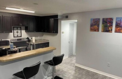 Tall Timbers - Brechtel House | Swanky New Orleans House with lots of space 5mins from downtown
